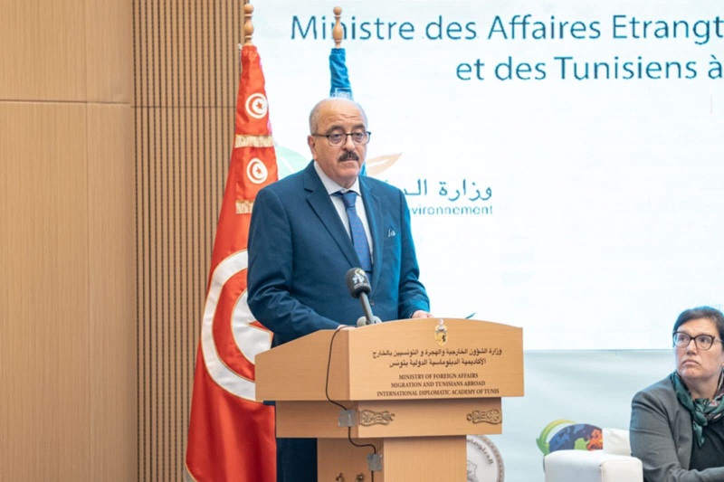 وزير الخارجية في ندوة صحفية:  يتعين تعزيز دبلوماسية مناخية وبيئية أكثر نشاطا وفاعلية ترفع عاليا صوت تونس